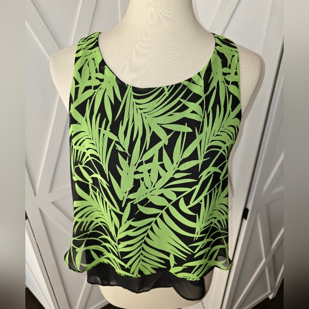 Bisou Bisou Black & Green Botanical Green Leaf Print Sleeveless Top